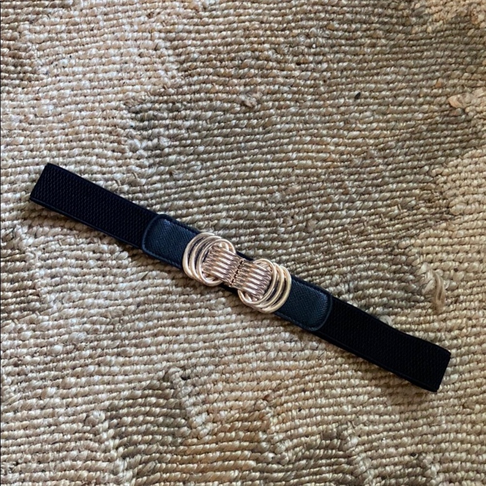 Black stretch belt